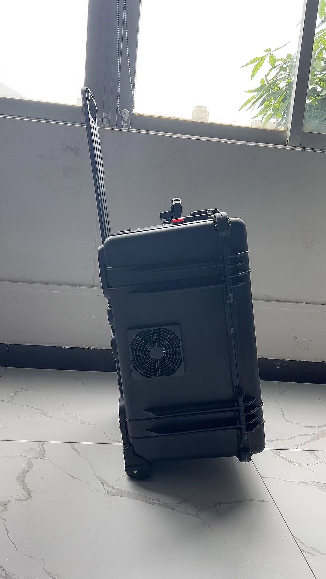 剑阁手拉箱型移动通信干扰器